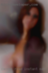 CANNOT READ Instant messages cougar me.