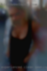 Experienced, clean, seeking swinger daytime same.